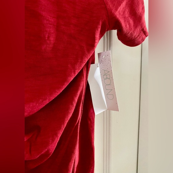 #114 ABOUND Drawstring Ruched Top - Picture 4 of 6